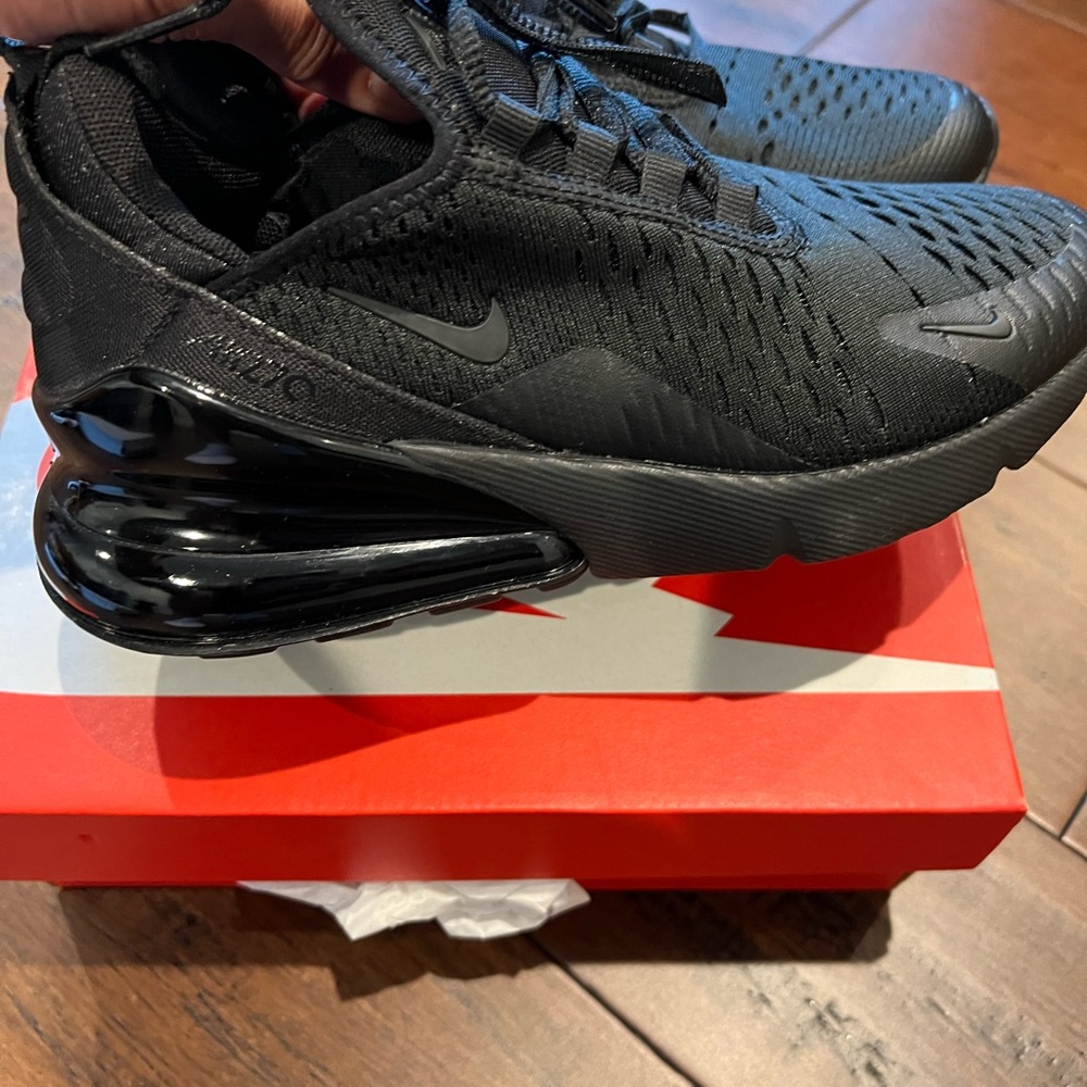 New boys Nike air max 270 size 3.5